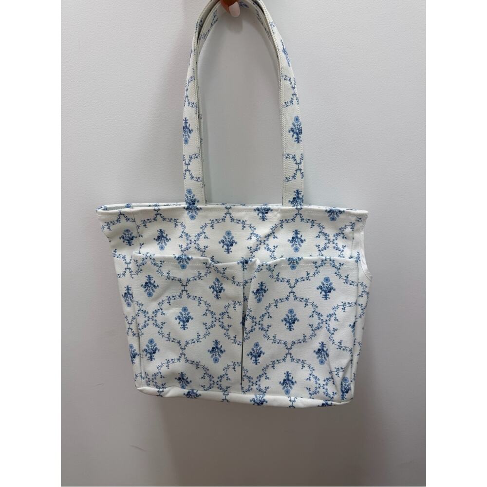 NWT Rare Hill House Pet Tote in Blue Trellis
